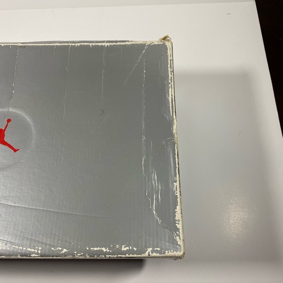 Jordan 14 Retro Black Toe ‘98 - Picture 6 of 9